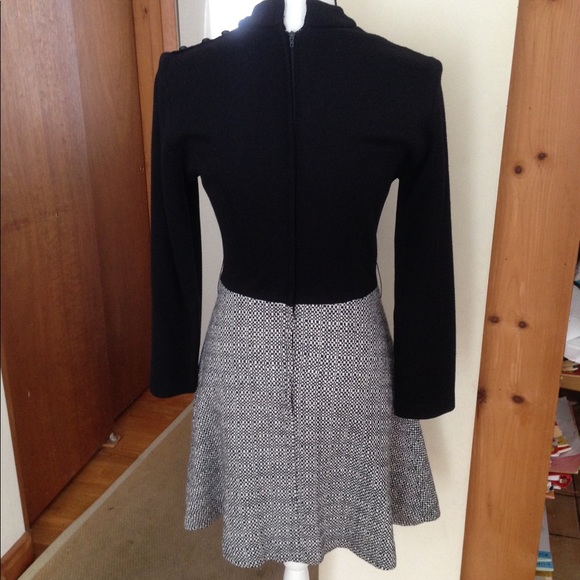 Vintage Mod Fit and Flare Dress - Picture 4 of 7